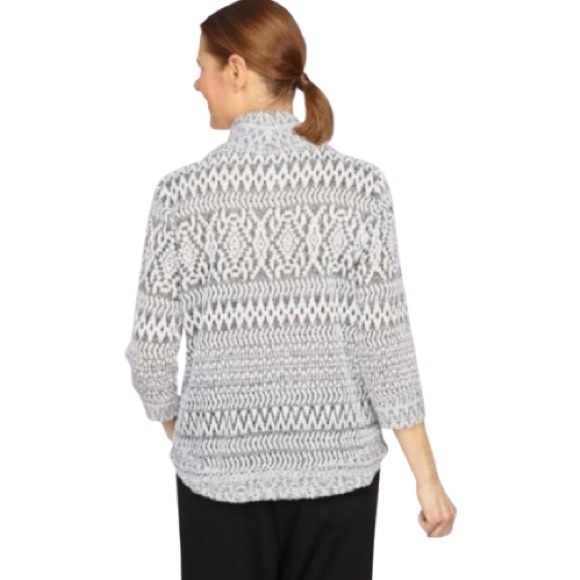 NWT Alfred Dunner Petite Walk On The Wild Side Cowl Neck Sweater Gray Size PXL - Picture 2 of 7